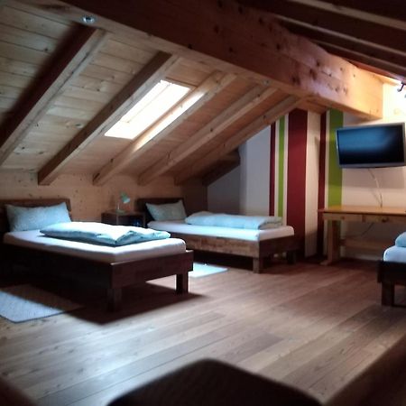 Arbeiterwohnung Entbuchner Hof Рордорф Екстериор снимка
